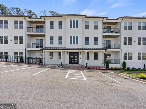 1050 Blair Lane, Unit 303, Peachtree City, GA 30269
