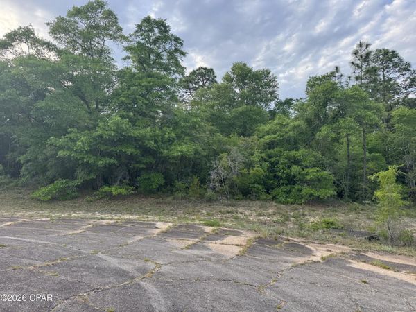 0000 Devonshire Drive , Chipley, FL 32428