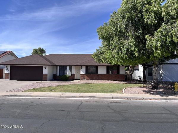 470 E SAN ANGELO Avenue, Gilbert, AZ 85234