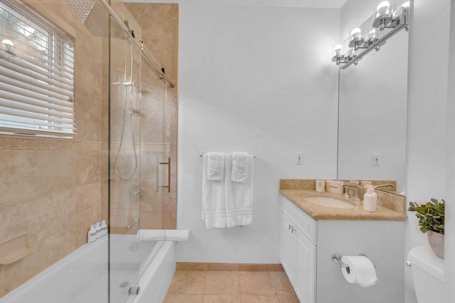 3315 NE 17th Street, Fort Lauderdale, FL 33305 Photo