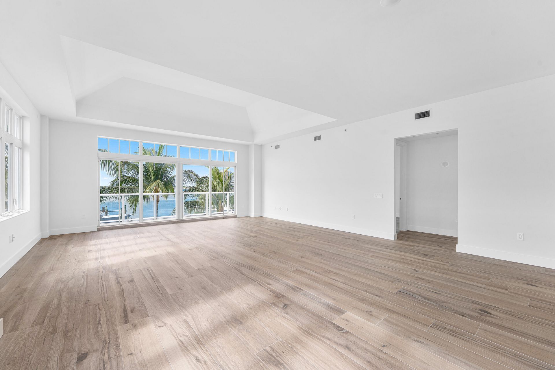 180 Lake Drive, Unit 2204, Palm Beach Shores, FL 33404 Photo