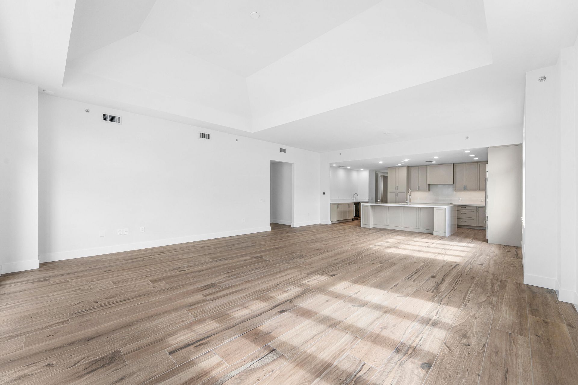 180 Lake Drive, Unit 2204, Palm Beach Shores, FL 33404 Photo