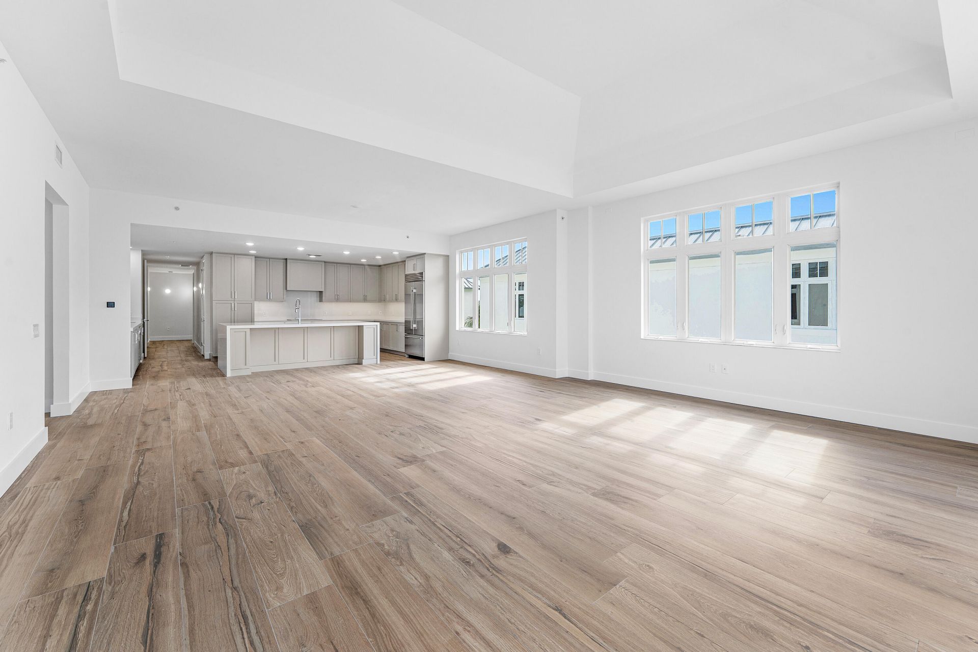 180 Lake Drive, Unit 2204, Palm Beach Shores, FL 33404 Photo