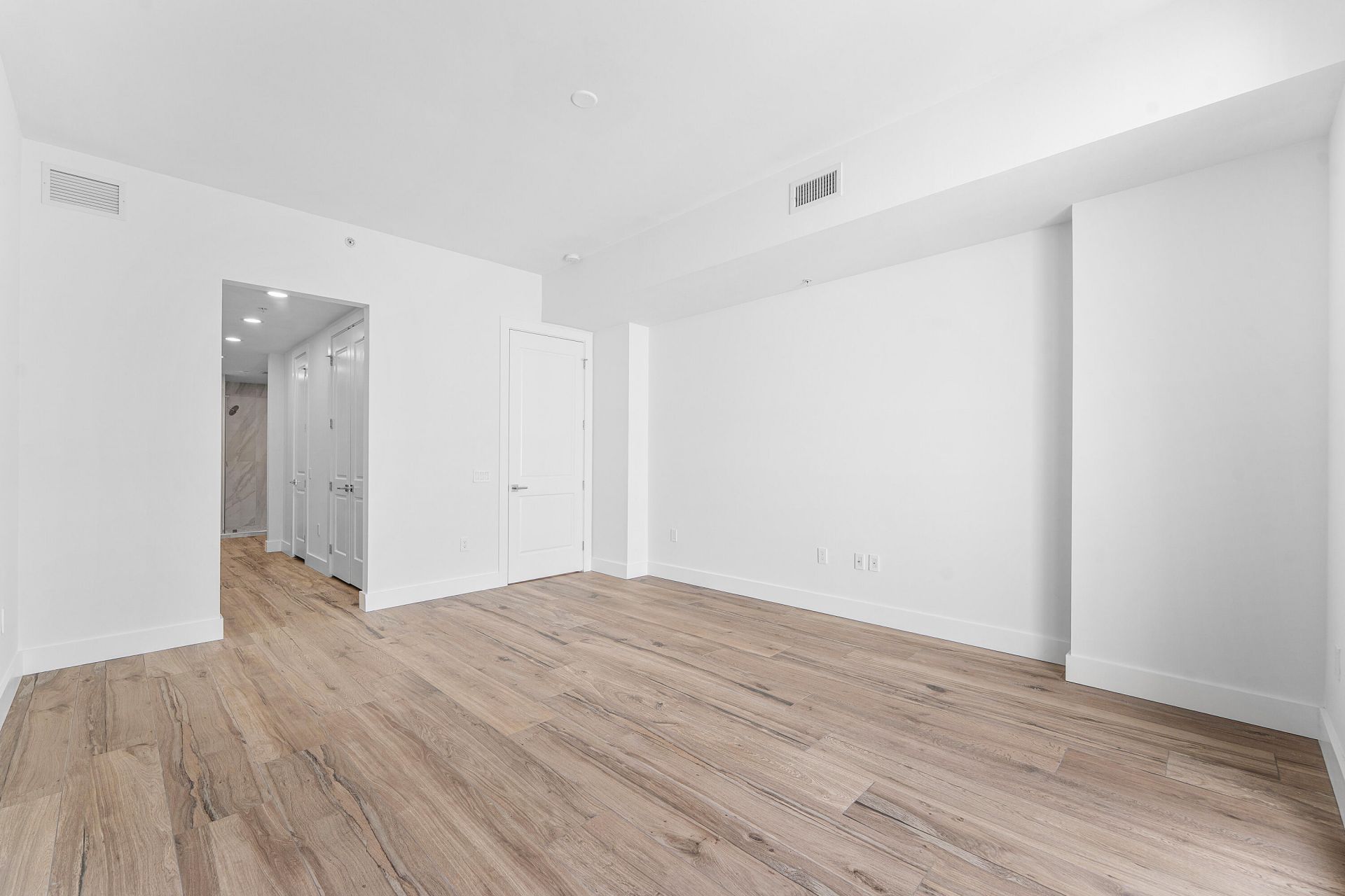 180 Lake Drive, Unit 2204, Palm Beach Shores, FL 33404 Photo