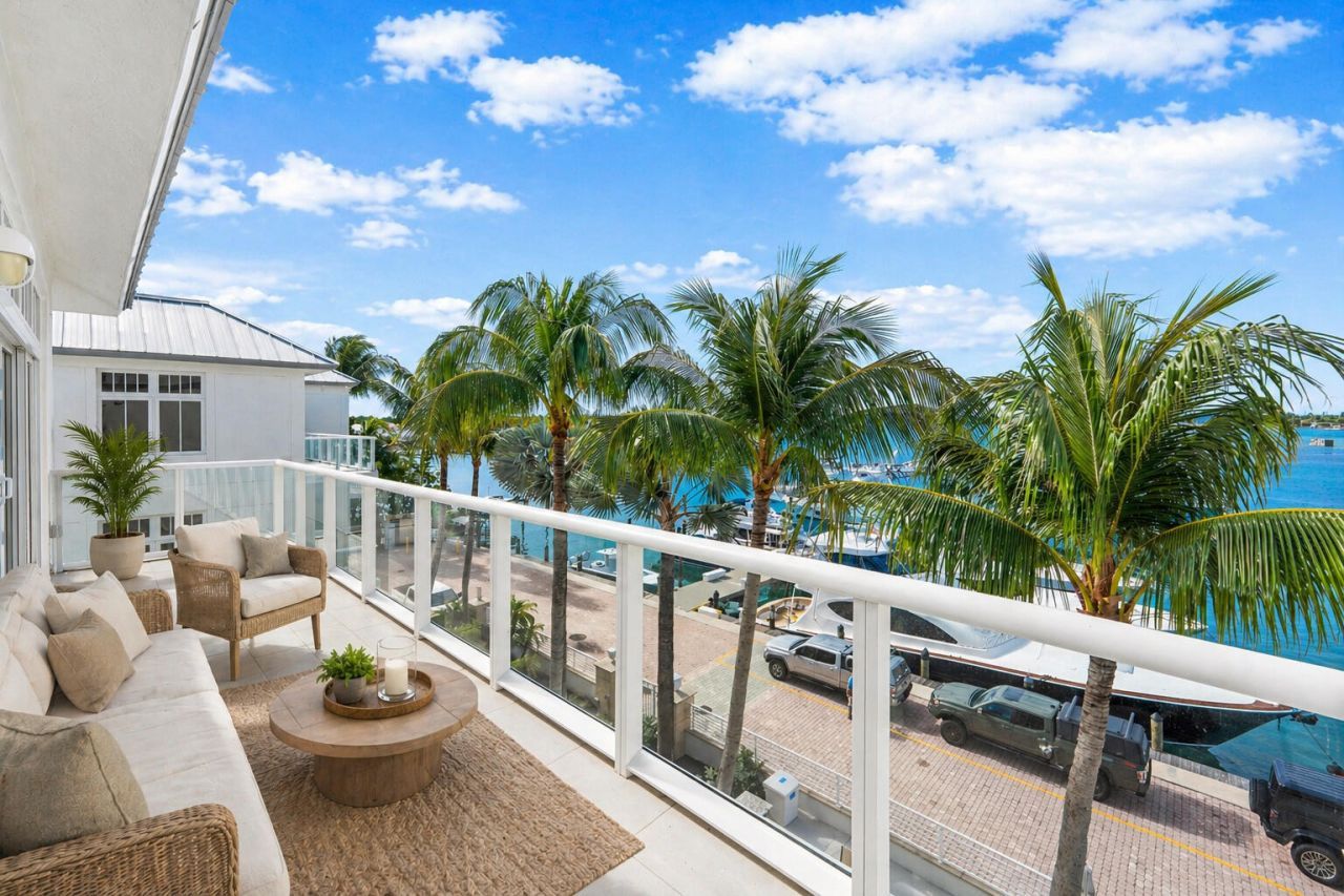 180 Lake Drive, Unit 2204, Palm Beach Shores, FL 33404 Photo