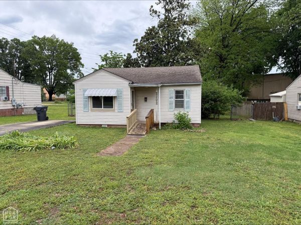 2202 Hampton Drive, Jonesboro, AR 72401