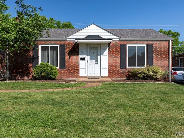 1047 Raisher Drive, St Louis, MO 63130