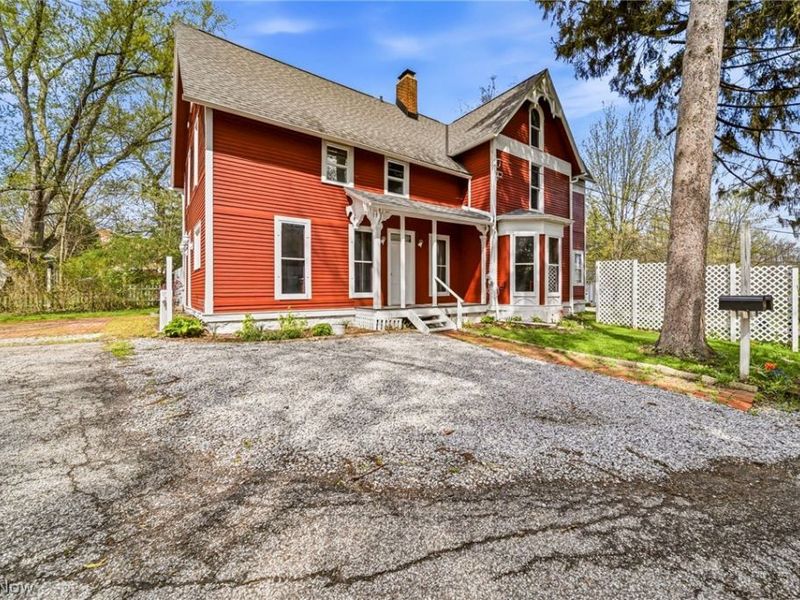 214 N Hambden Street, Chardon, OH 44024 Photo 5