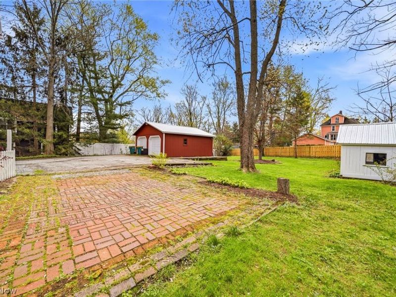 214 N Hambden Street, Chardon, OH 44024 Photo 6
