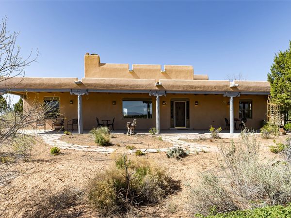 82 Cielo De Oro, Santa Fe, NM 87508