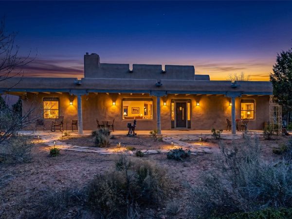 82 Cielo De Oro , Santa Fe, NM 87508
