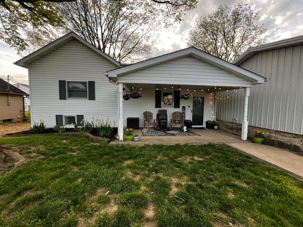 19419 Dawson Street , Adelphi, OH 43101