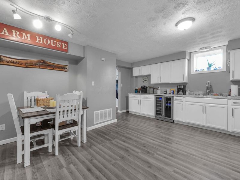 19419 Dawson Street, Adelphi, OH 43101 Photo 5