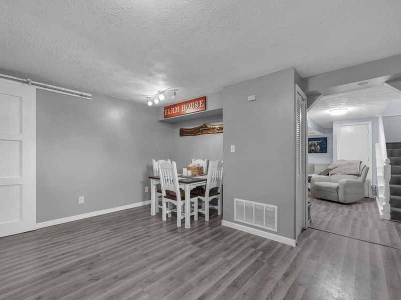 19419 Dawson Street, Adelphi, OH 43101 Photo 6
