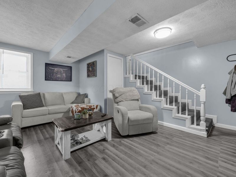 19419 Dawson Street, Adelphi, OH 43101 Photo 9