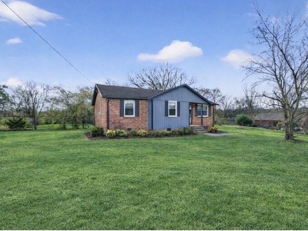 5510 Jernigan LN, Murfreesboro, TN 37129