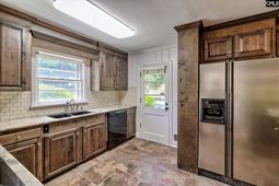 1516 Shirley Street  photo 4