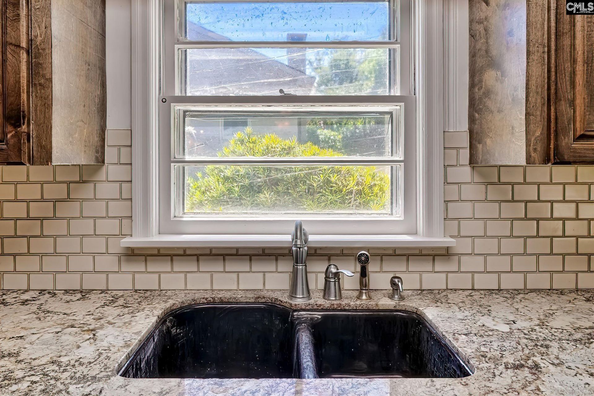 1516 Shirley Street  Photo 6