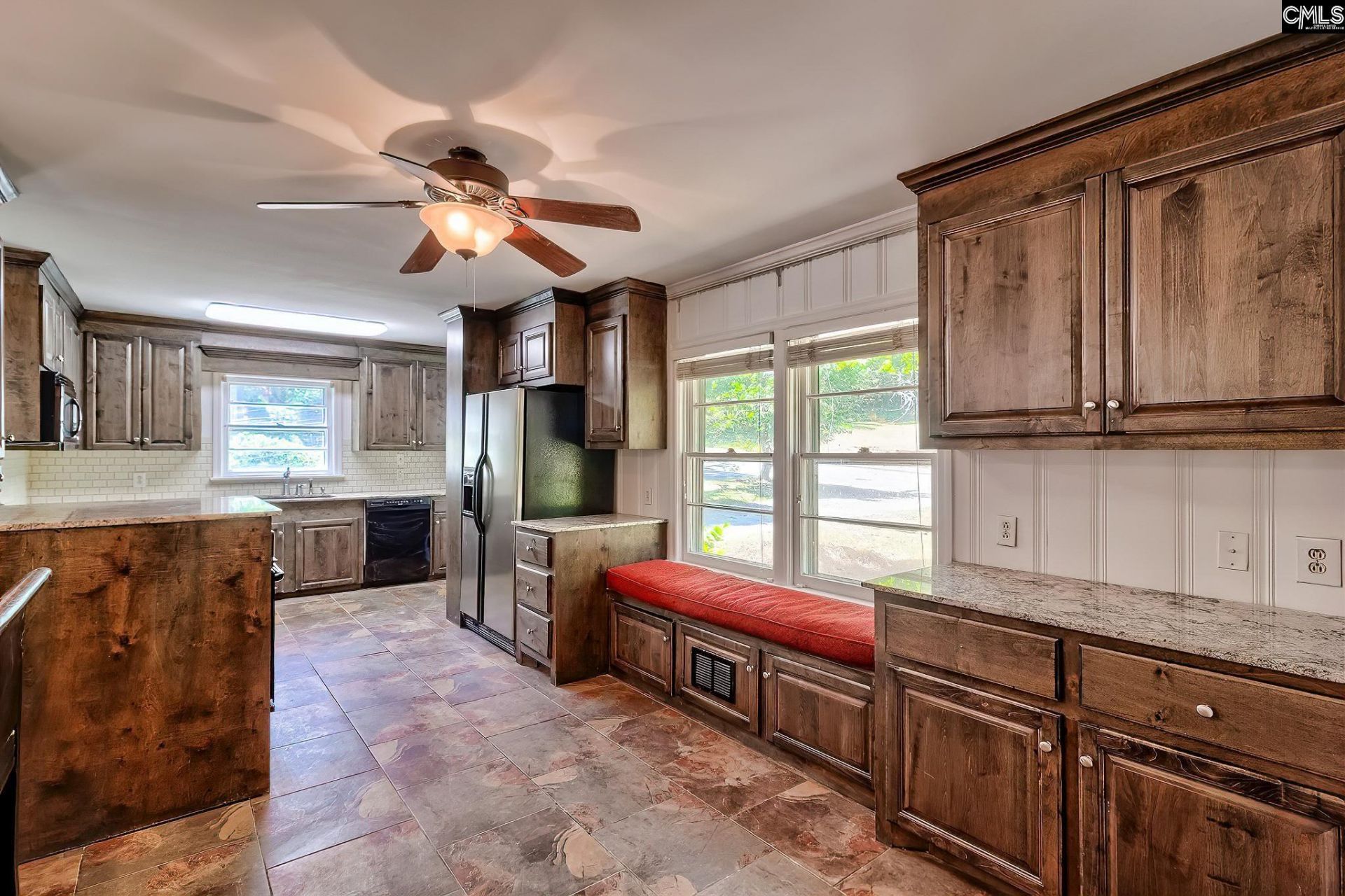 1516 Shirley Street  Photo 8