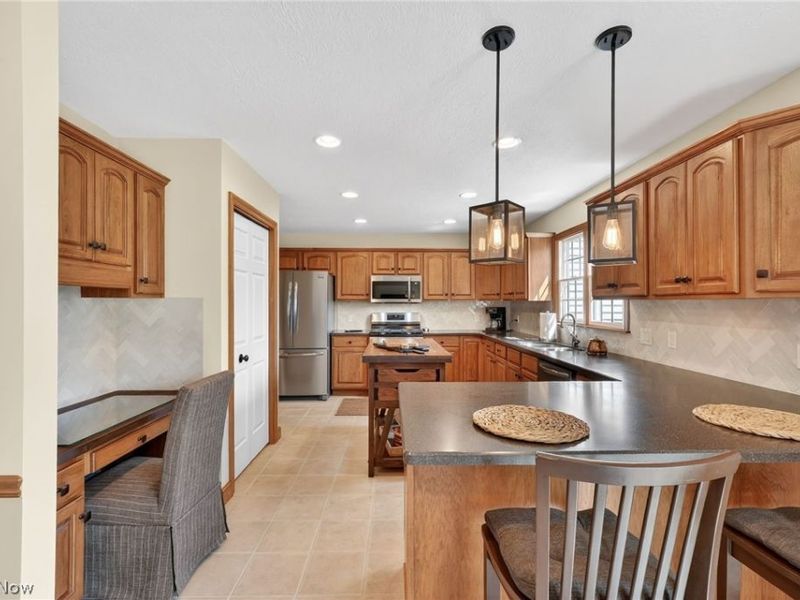 5503 Pheasants Walk Drive, North Olmsted, OH 44070 Photo 14