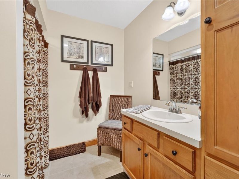 5503 Pheasants Walk Drive, North Olmsted, OH 44070 Photo 19