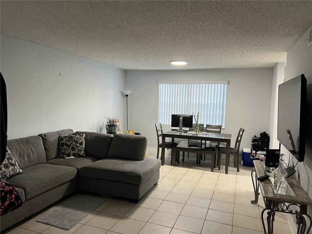 8657 SW 5th Street, Unit 108, Pembroke Pines, FL 33025 Photo