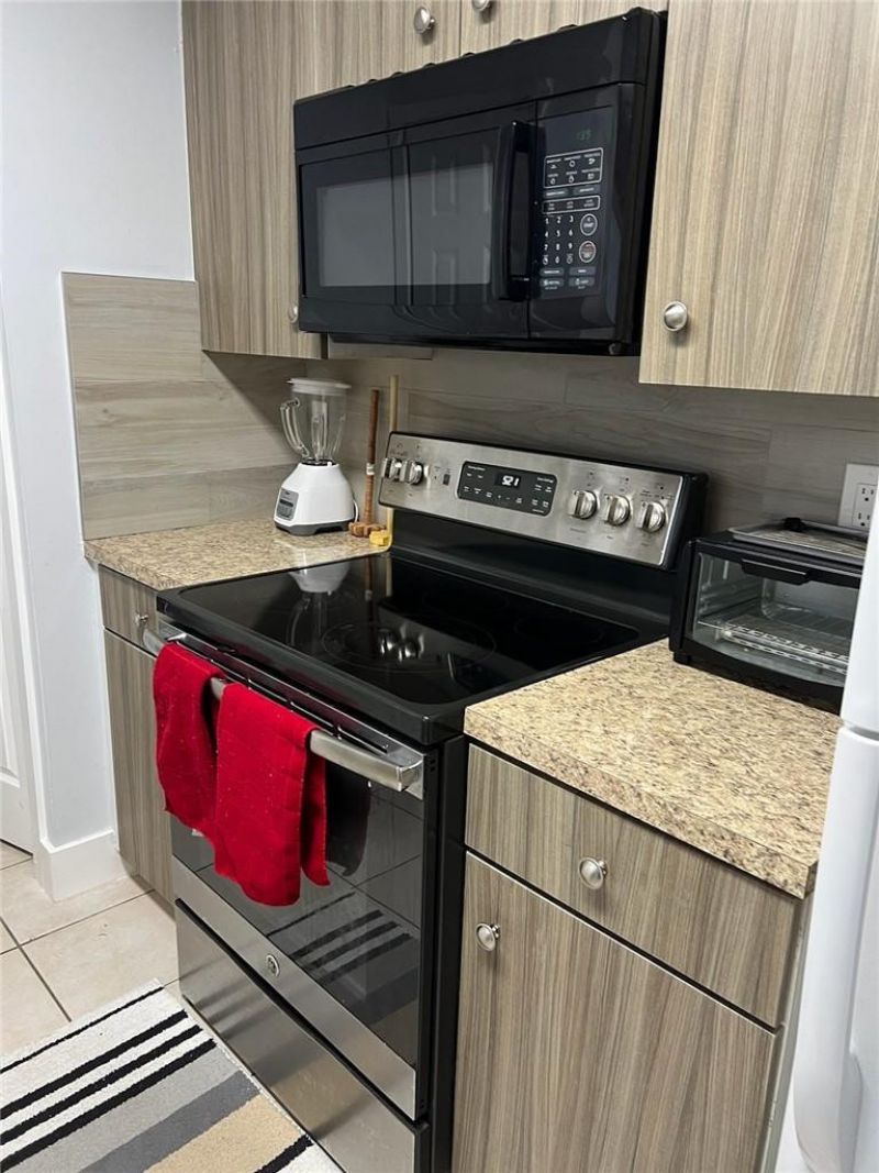 8657 SW 5th Street, Unit 108, Pembroke Pines, FL 33025 Photo