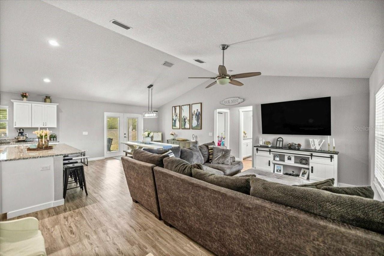 1348 W Mcneal Drive, Dunnellon, FL 34431 Photo