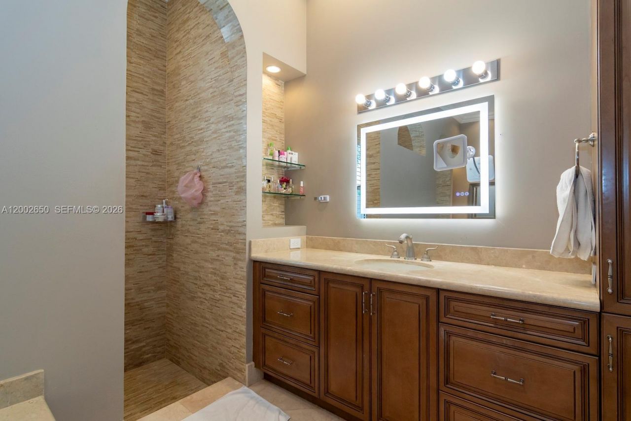 651 Sweet Bay Ave, Plantation, FL 33324 Photo