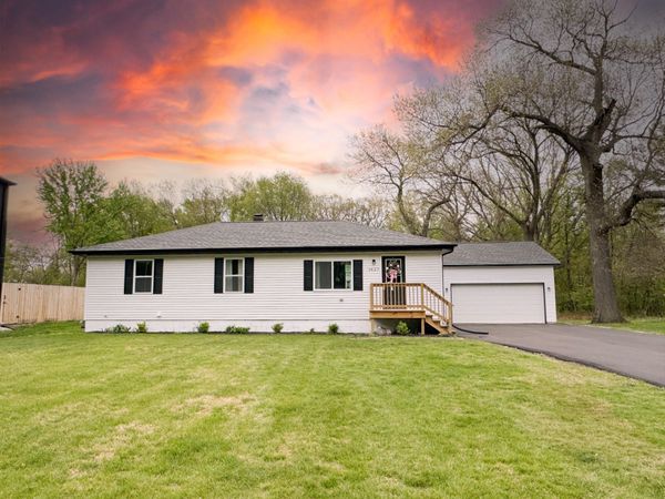 1427 Austin Avenue , Schererville, IN 46375