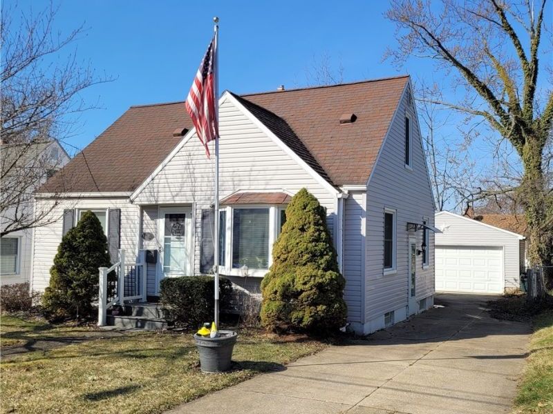 1682 Sunset Avenue, Akron, OH 44301 Photo 1