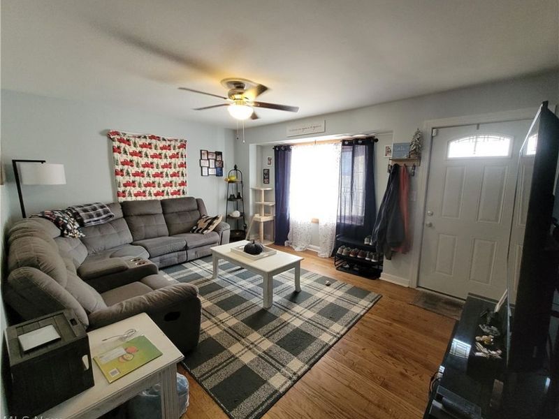 1682 Sunset Avenue, Akron, OH 44301 Photo 2