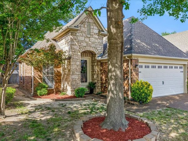 6736 STONE GARDEN DR, Memphis, TN 38134