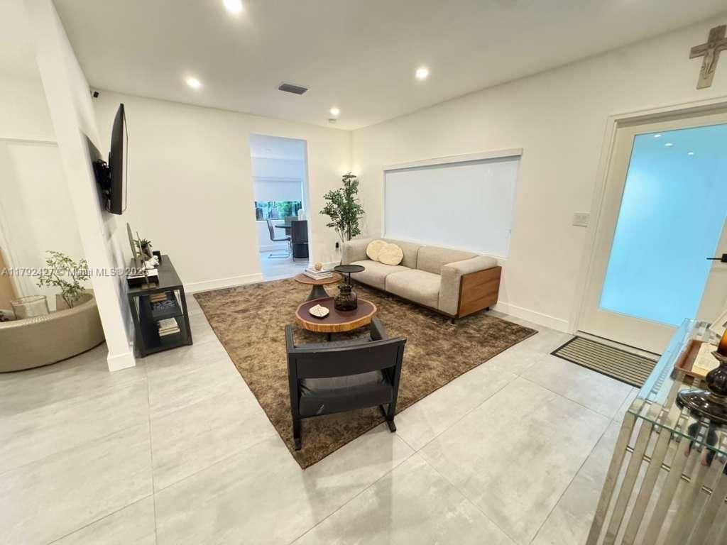 1854 SW 17th St, Miami, FL 33145 Photo