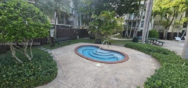 6884 N Kendall Dr, Unit C404, Pinecrest, FL 33156 Photo