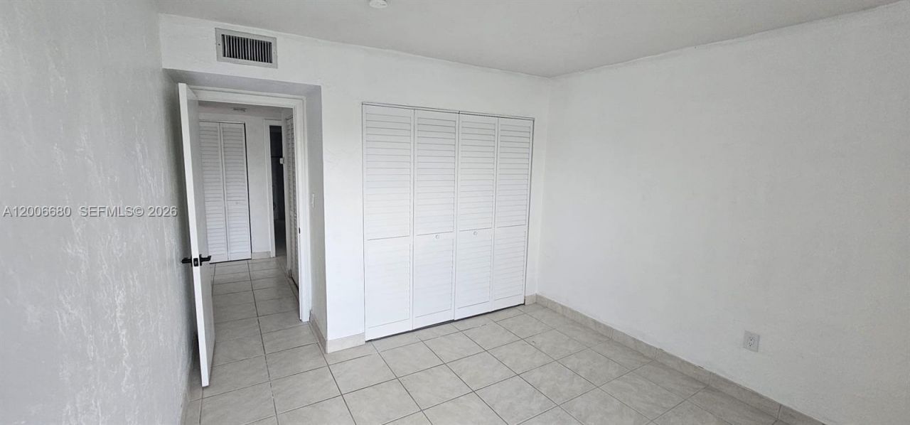 6884 N Kendall Dr, Unit C404, Pinecrest, FL 33156 Photo