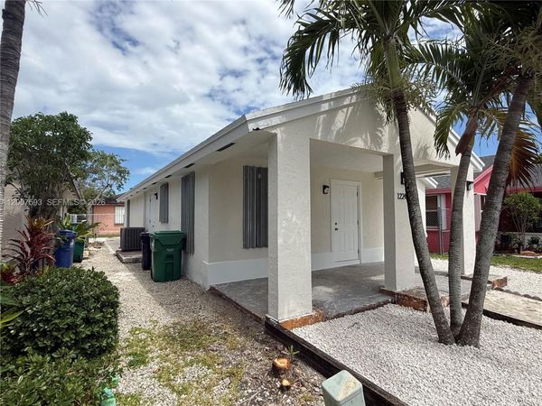 12245 SW 201st Ter , Miami, FL 33177