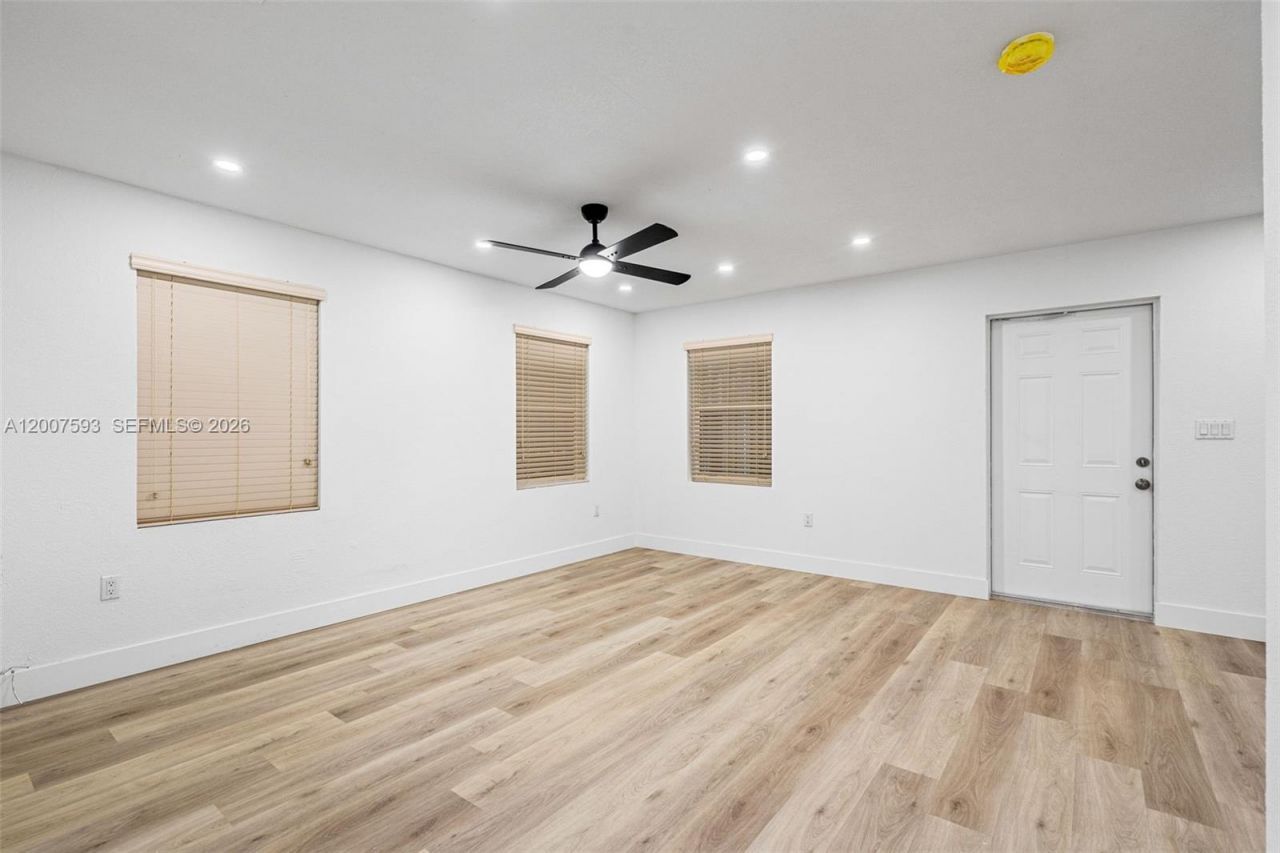 12245 SW 201st Ter, Miami, FL 33177 Photo