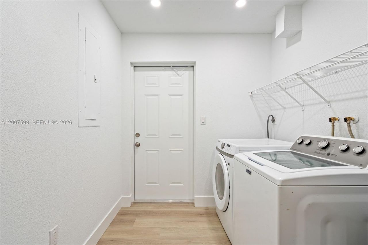 12245 SW 201st Ter, Miami, FL 33177 Photo