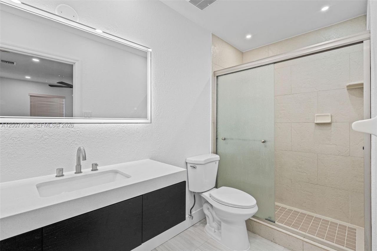 12245 SW 201st Ter, Miami, FL 33177 Photo