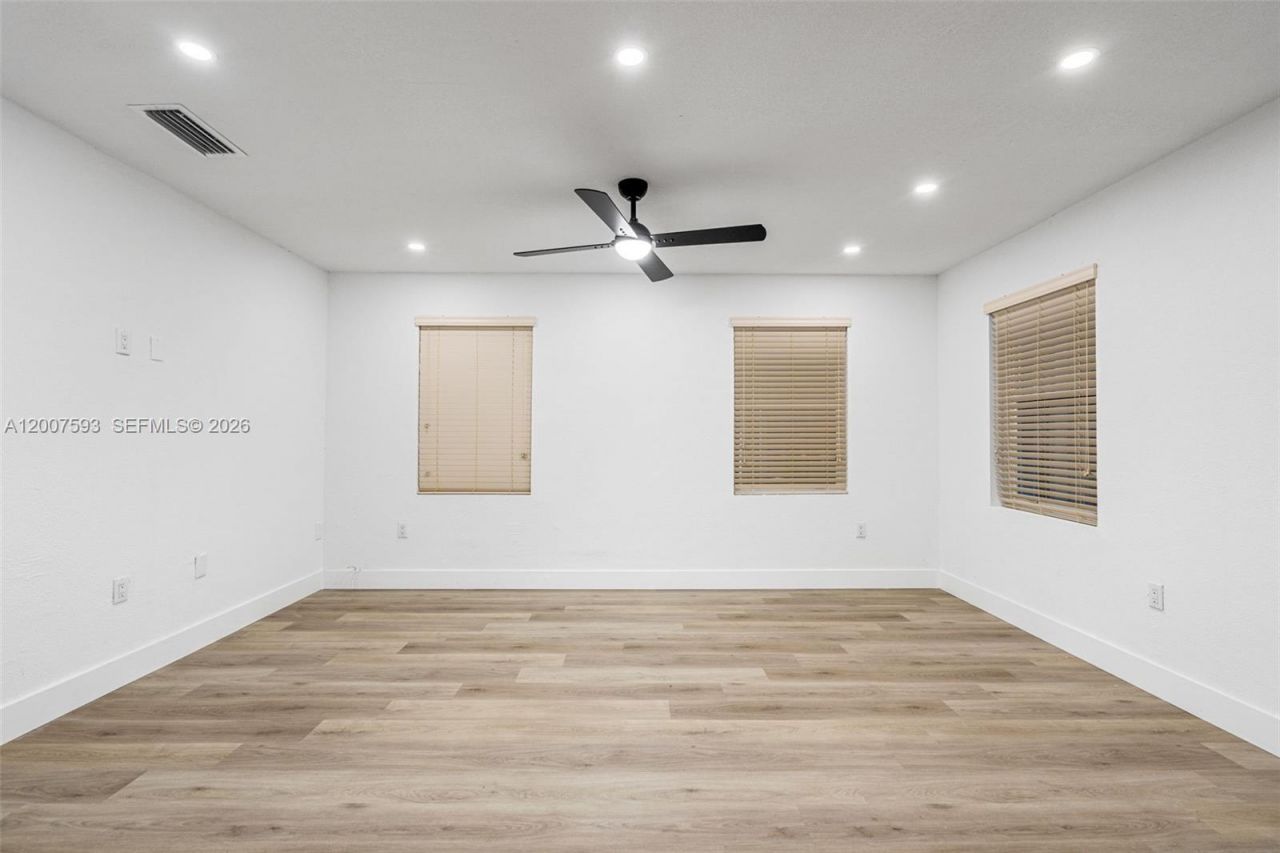 12245 SW 201st Ter, Miami, FL 33177 Photo