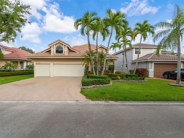 11834 Highland Pl, Coral Springs, FL 33071