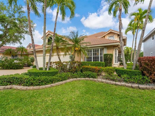 11834 Highland Pl, Coral Springs, FL 33071
