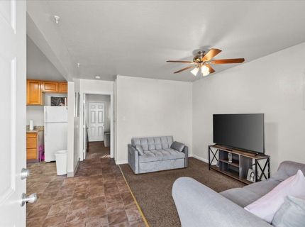180 E J St, Oakdale, CA 95361 Photo
