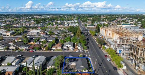 180 E J St, Oakdale, CA 95361 Photo