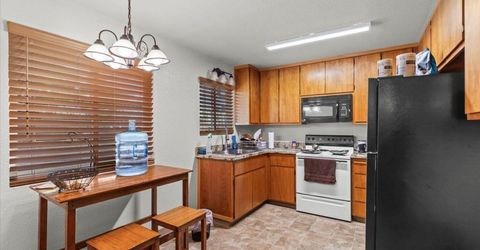 180 E J St, Oakdale, CA 95361 Photo