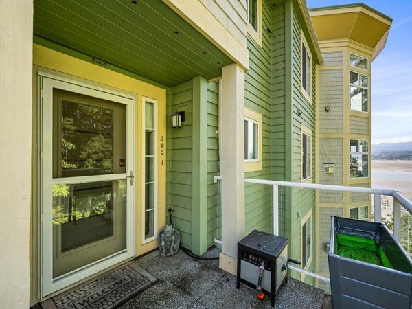 2275 Comox Ave , Unit 305, Comox, BC V9M 1X6