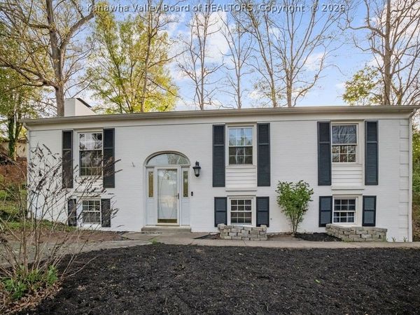 1384 Nottingham Road, Charleston, WV 25314