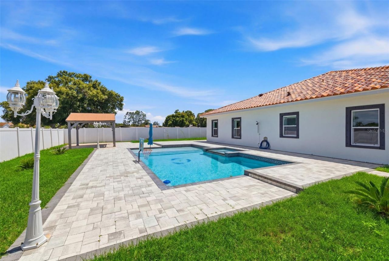 5550 64th Avenue N, Pinellas Park, FL 33781 Photo