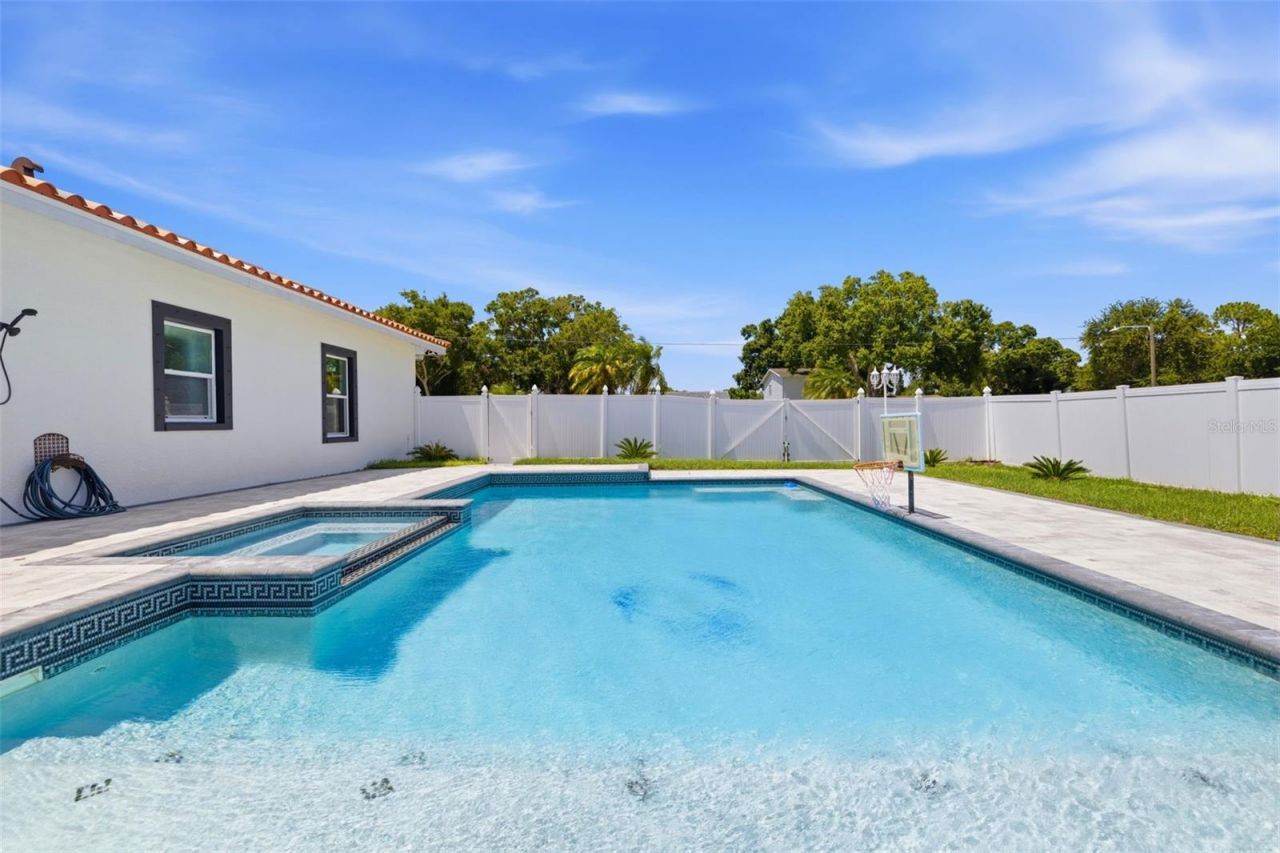5550 64th Avenue N, Pinellas Park, FL 33781 Photo